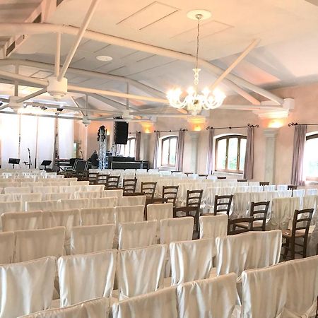 קוורטוצ'ו Hotel I Ginepri מראה חיצוני תמונה