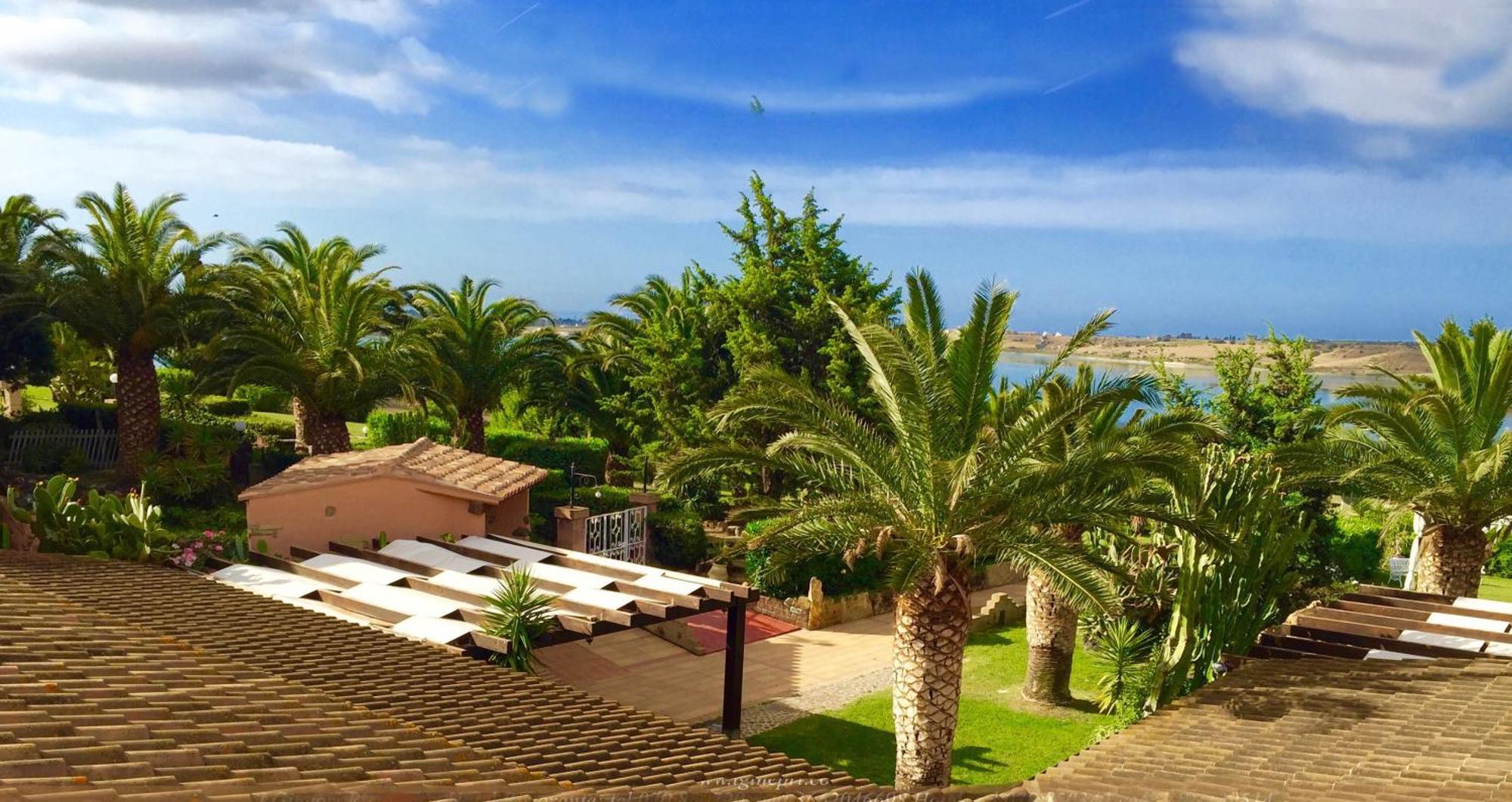 קוורטוצ'ו Hotel I Ginepri מראה חיצוני תמונה