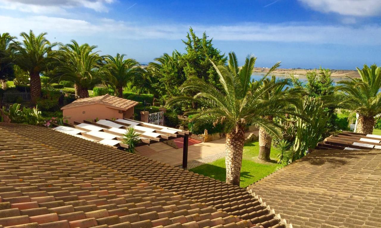 קוורטוצ'ו Hotel I Ginepri מראה חיצוני תמונה