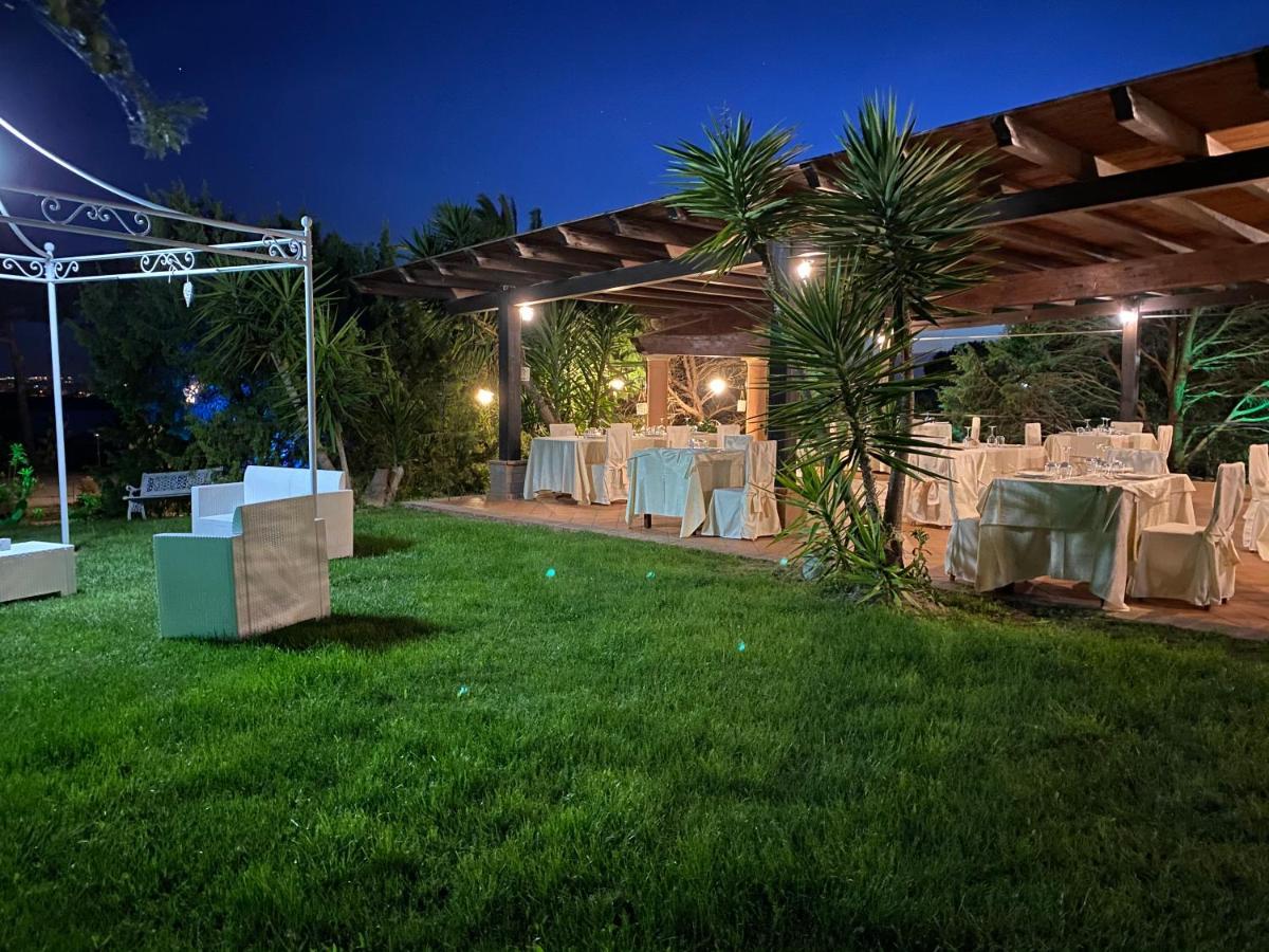 קוורטוצ'ו Hotel I Ginepri מראה חיצוני תמונה