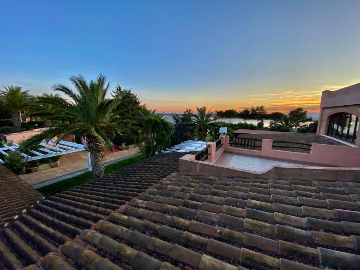 קוורטוצ'ו Hotel I Ginepri מראה חיצוני תמונה